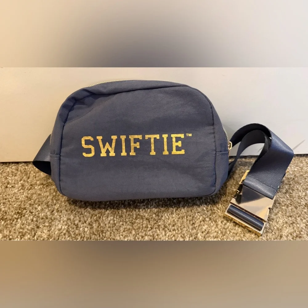 NWOT: SWIFTIE Belt Bag with Gold Logo - Picture 1 of 2